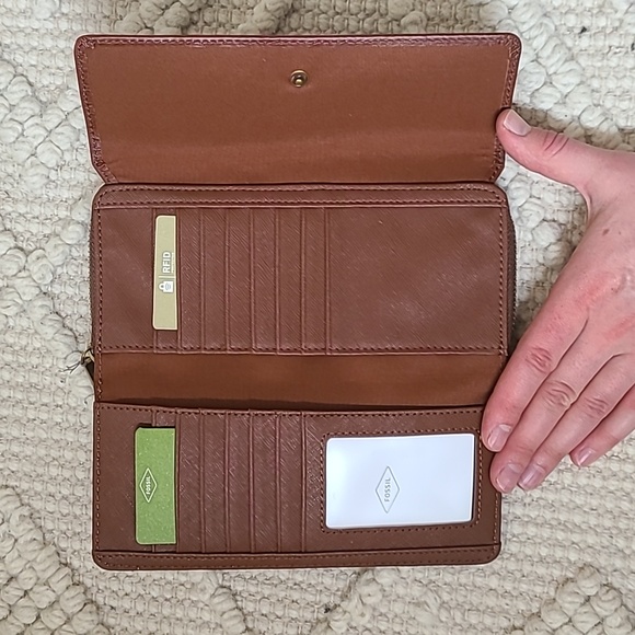 Fossil wallet - Picture 2 of 3